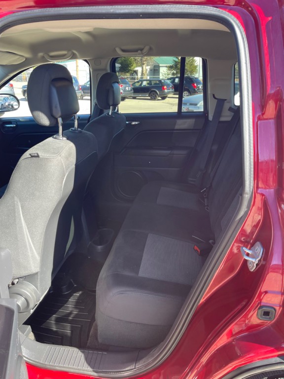 2014 Jeep Compass Image 11