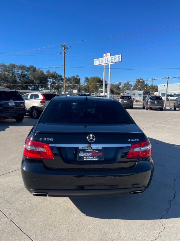 2011 Mercedes-Benz E-Class Image 4