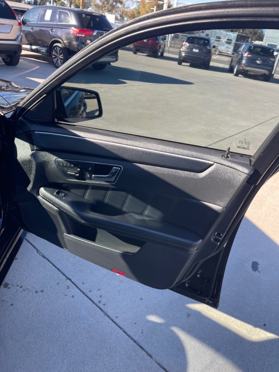 2011 Mercedes-Benz E-Class Image 19