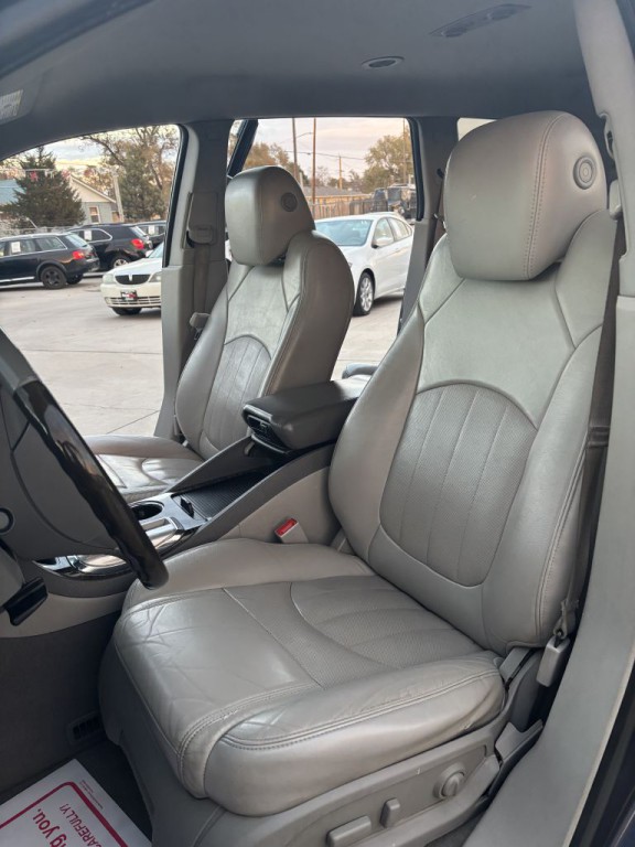 2013 Buick Enclave Image 10