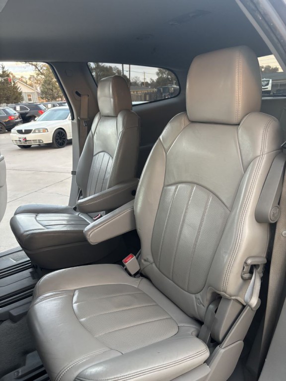 2013 Buick Enclave Image 11