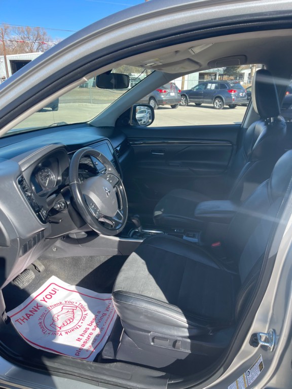 2019 Mitsubishi Outlander Image 7