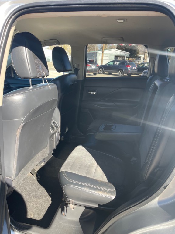 2019 Mitsubishi Outlander Image 10