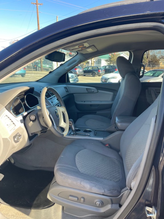 2011 Chevrolet Traverse Image 8