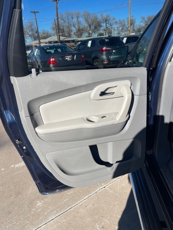 2011 Chevrolet Traverse Image 13