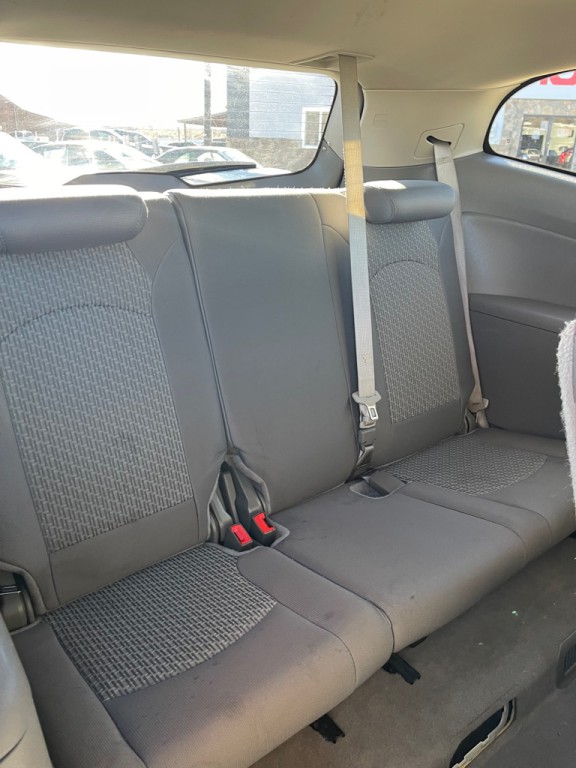 2011 Chevrolet Traverse Image 16