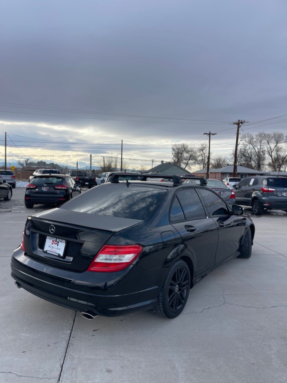 2009 Mercedes-Benz C-Class Image 3