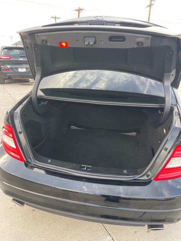 2009 Mercedes-Benz C-Class Image 13