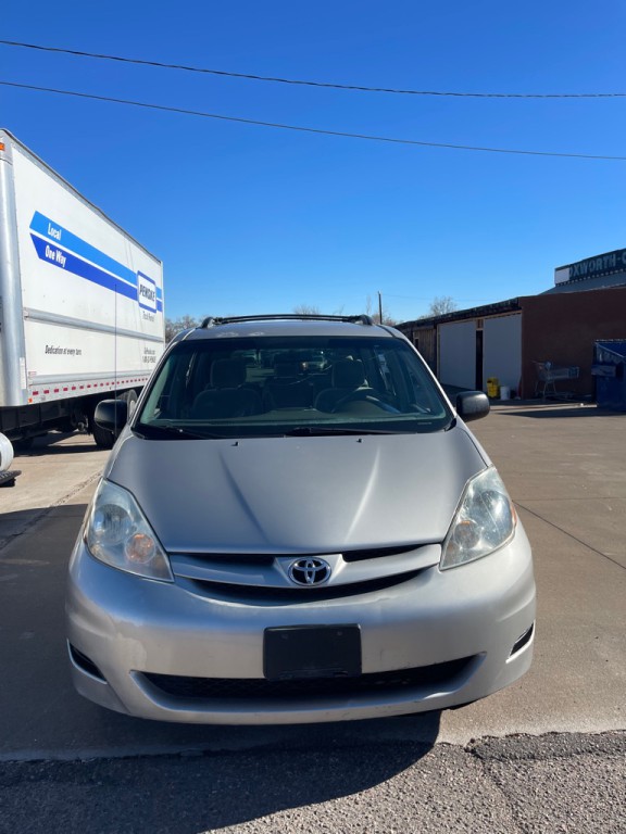 2008 Toyota Sienna Image 3