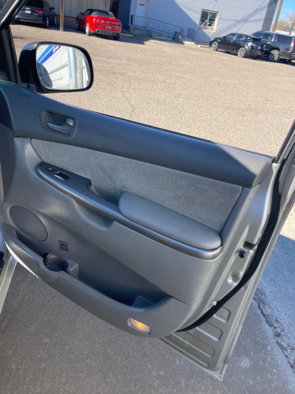 2008 Toyota Sienna Image 18