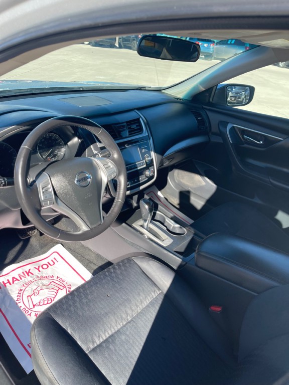 2018 Nissan Altima Image 8