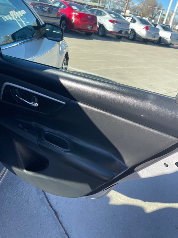 2018 Nissan Altima Image 14