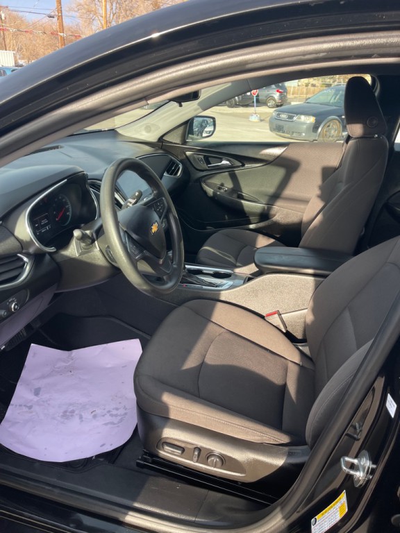 2019 Chevrolet Malibu Image 8