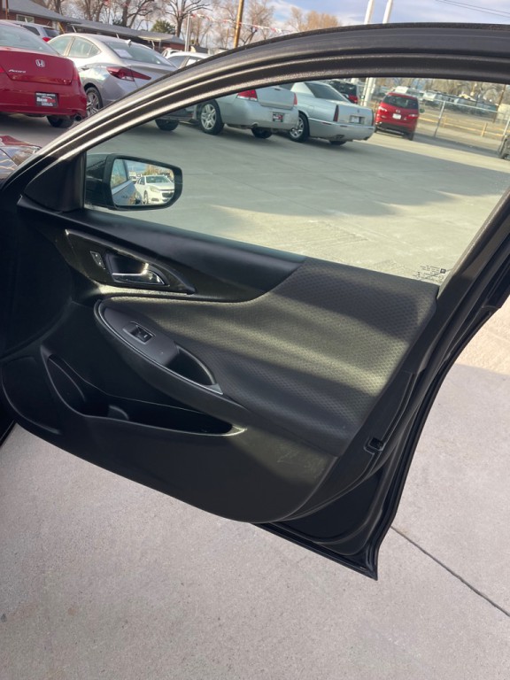 2019 Chevrolet Malibu Image 17