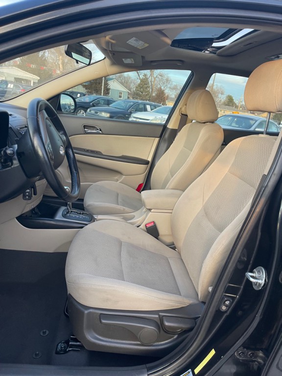 2009 Hyundai Elantra Image 8