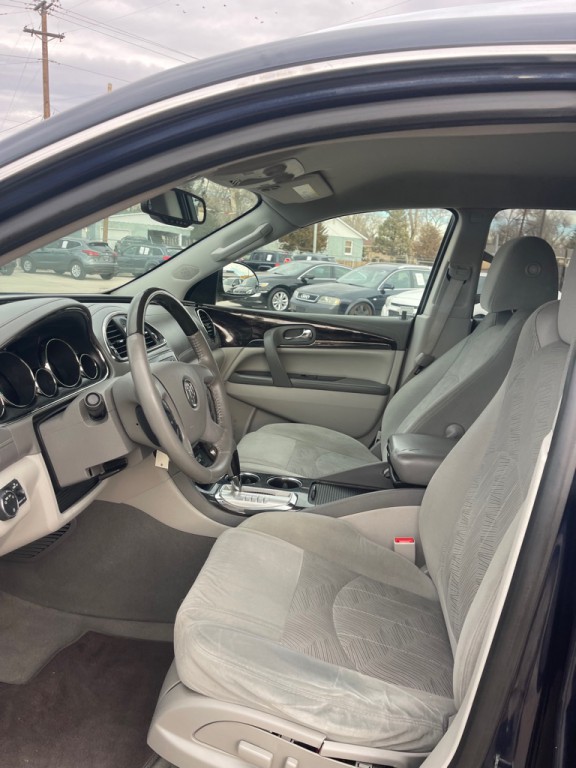 2017 Buick Enclave Image 8