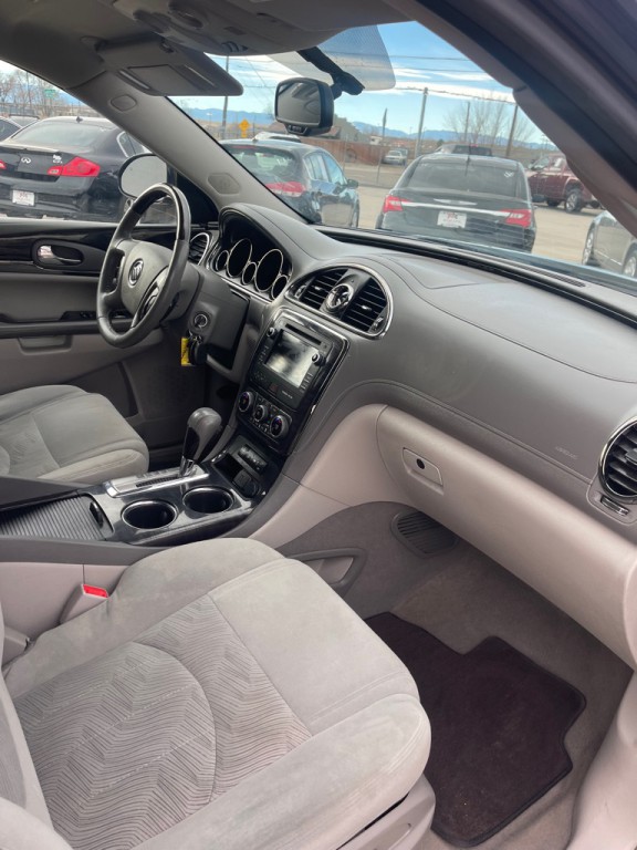 2017 Buick Enclave Image 18