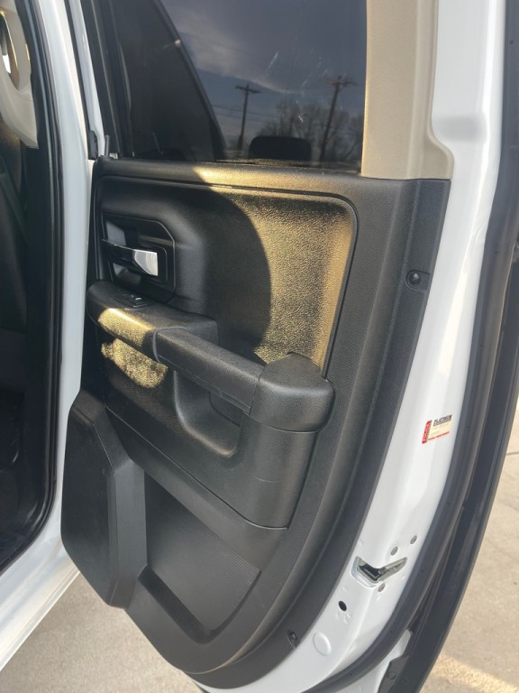 2013 RAM 1500 Image 12