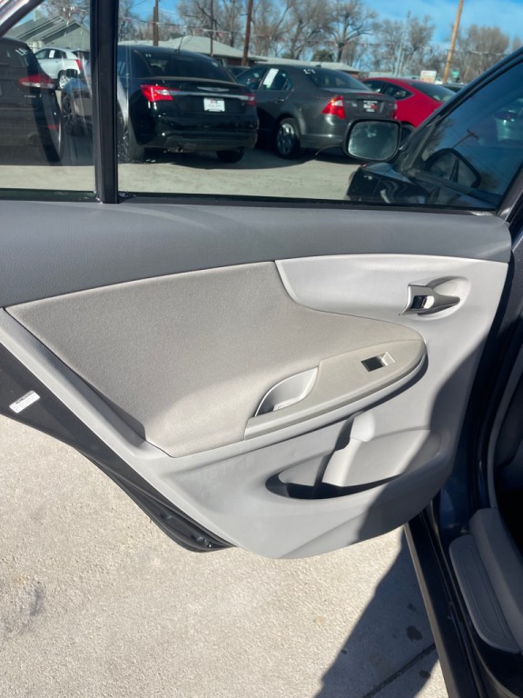 2010 Toyota Corolla Image 12