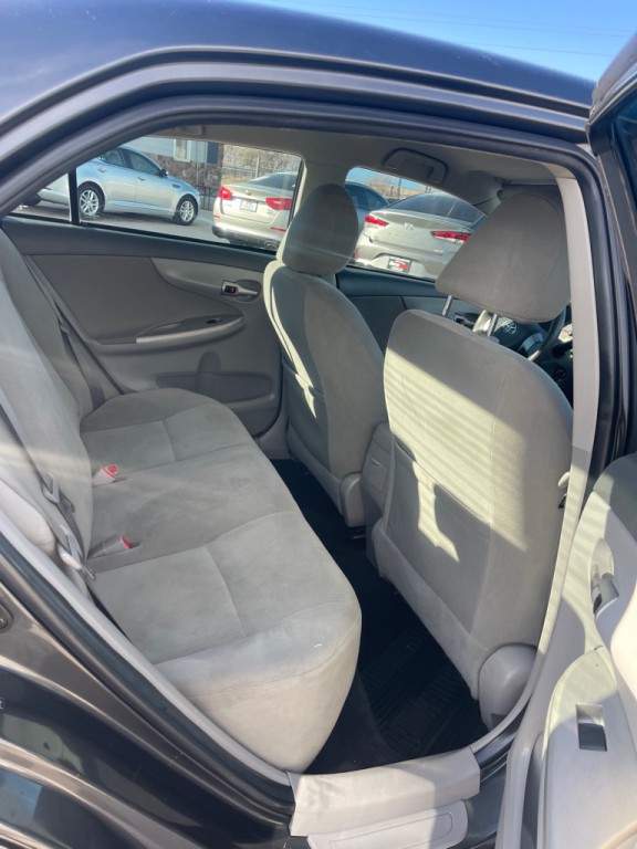 2010 Toyota Corolla Image 13