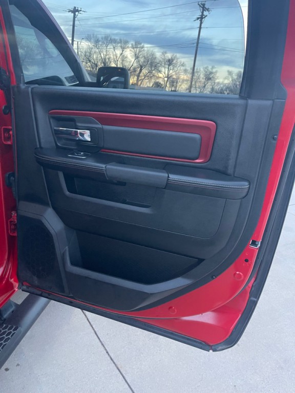 2017 RAM 1500 Image 16