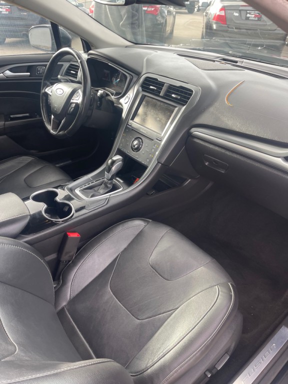 2014 Ford Fusion Image 16