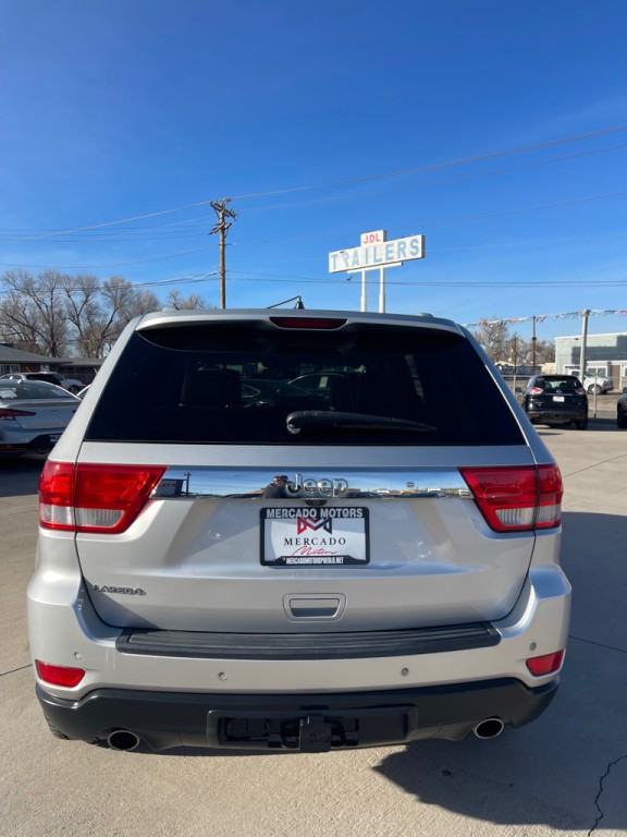2011 Jeep Grand Cherokee Image 4