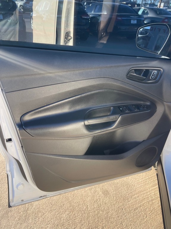 2019 Ford Escape Image 9