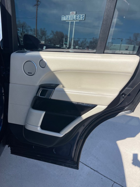 2014 Land Rover Range Rover Image 15