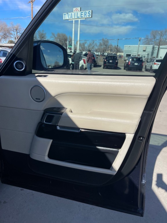 2014 Land Rover Range Rover Image 18