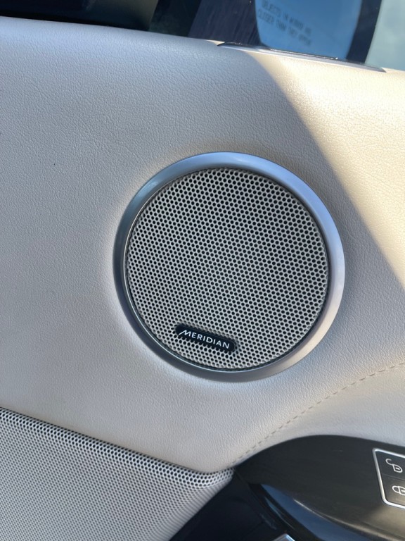 2014 Land Rover Range Rover Image 19