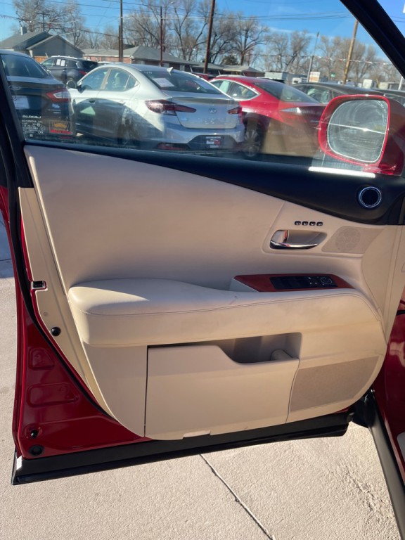 2010 Lexus RX Image 28