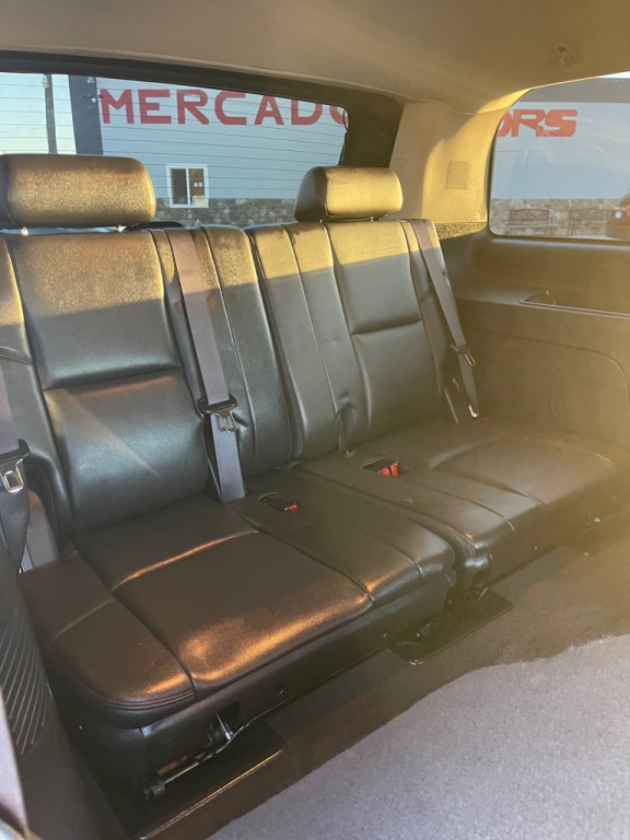 2013 Cadillac Escalade Image 16