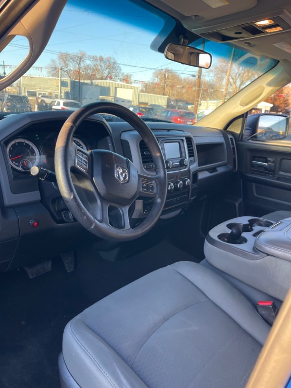 2017 RAM 1500 Image 9