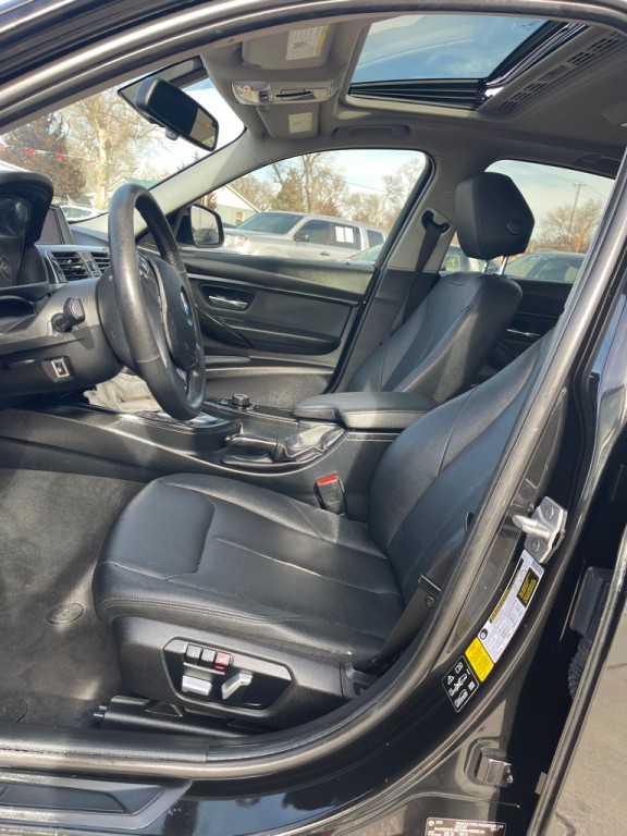 2018 BMW 3 Series Image 7