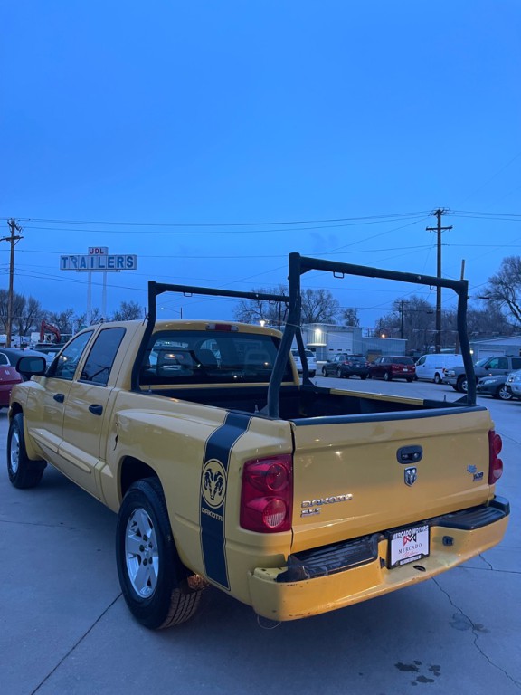 2006 Dodge Dakota Image 4