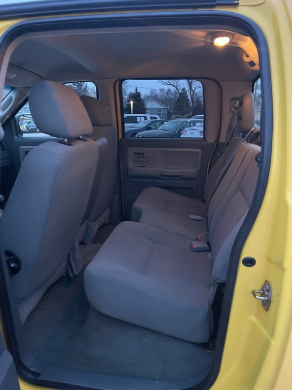 2006 Dodge Dakota Image 10