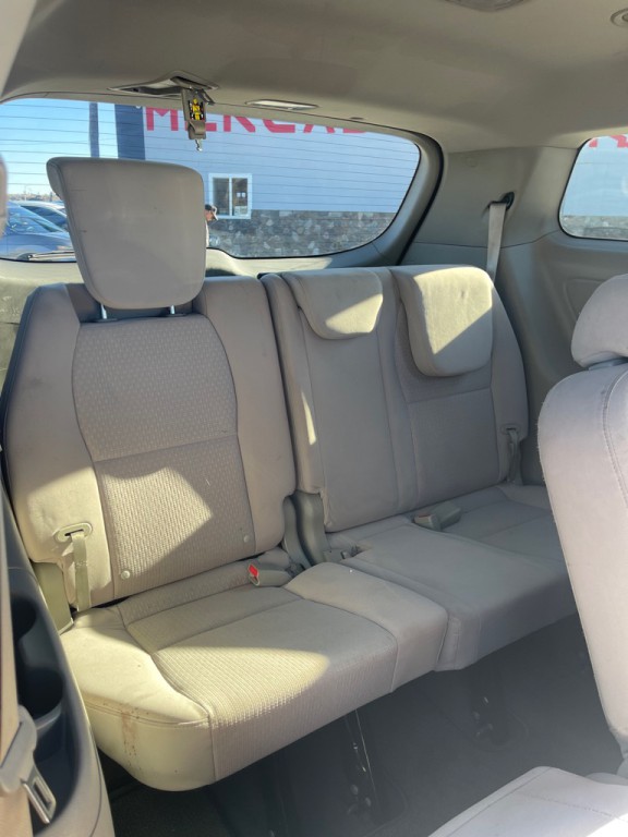 2017 Kia Sedona Image 15