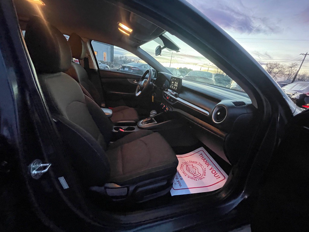 2021 Kia Forte Image 14