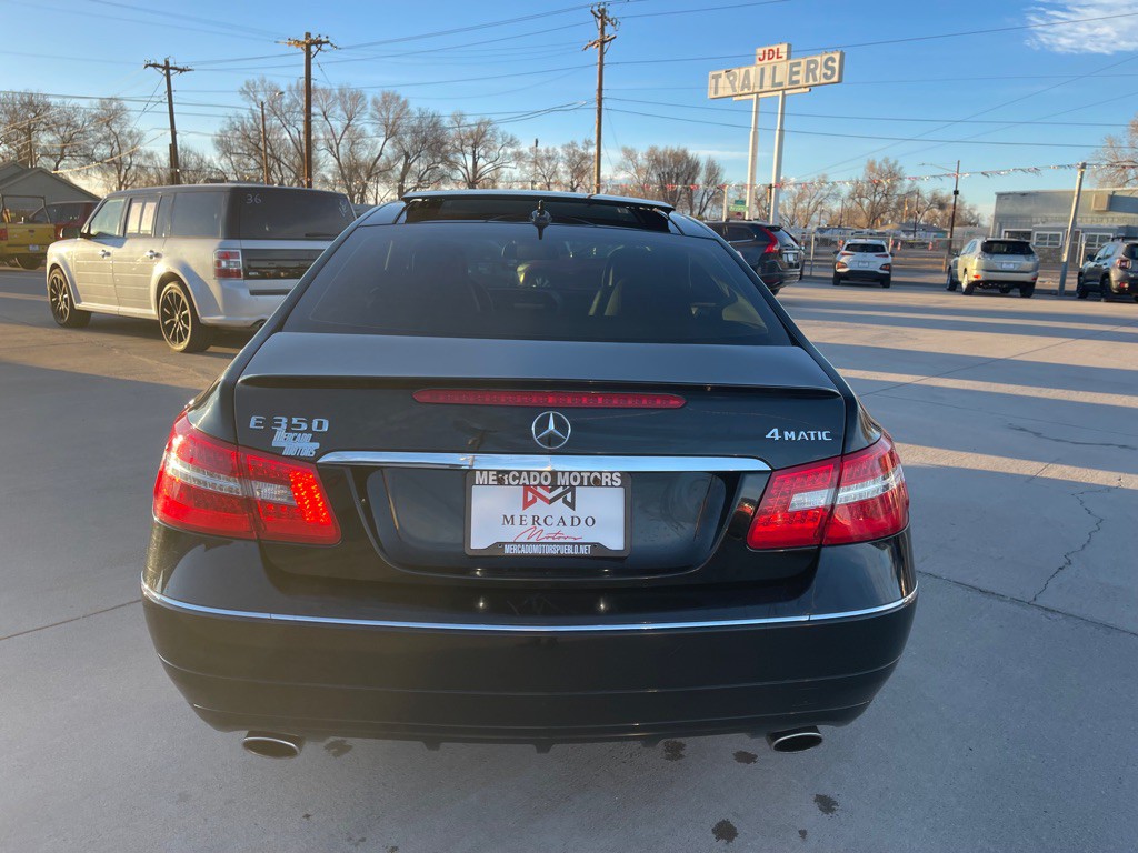2013 Mercedes-Benz E-Class Image 4