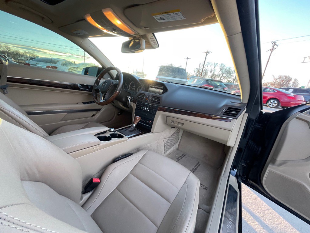 2013 Mercedes-Benz E-Class Image 16