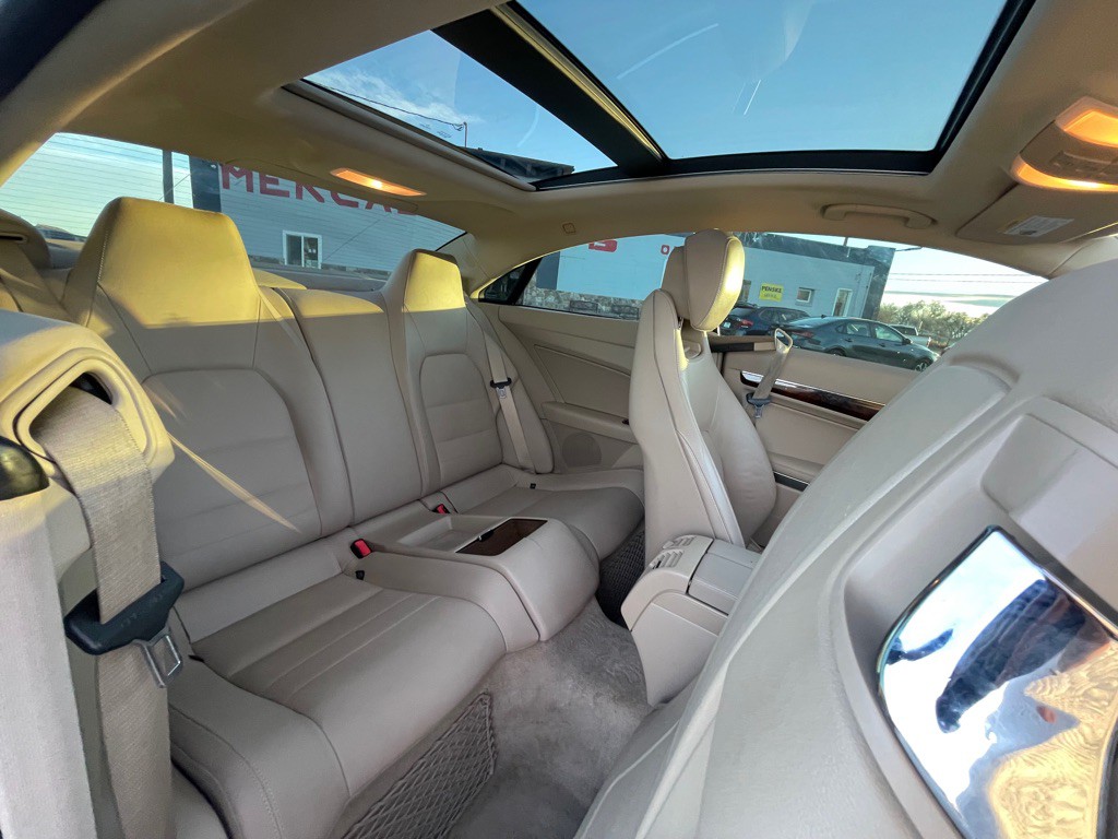 2013 Mercedes-Benz E-Class Image 17