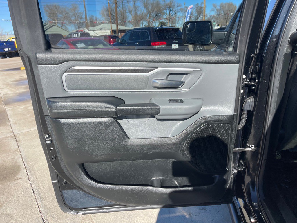 2021 RAM 1500 Image 12