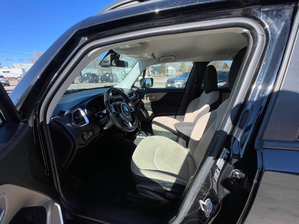 2015 Jeep Renegade Image 8