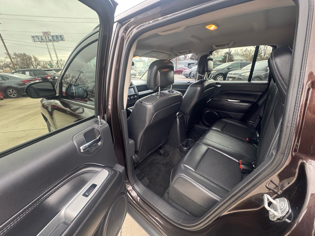 2014 Jeep Compass Image 10