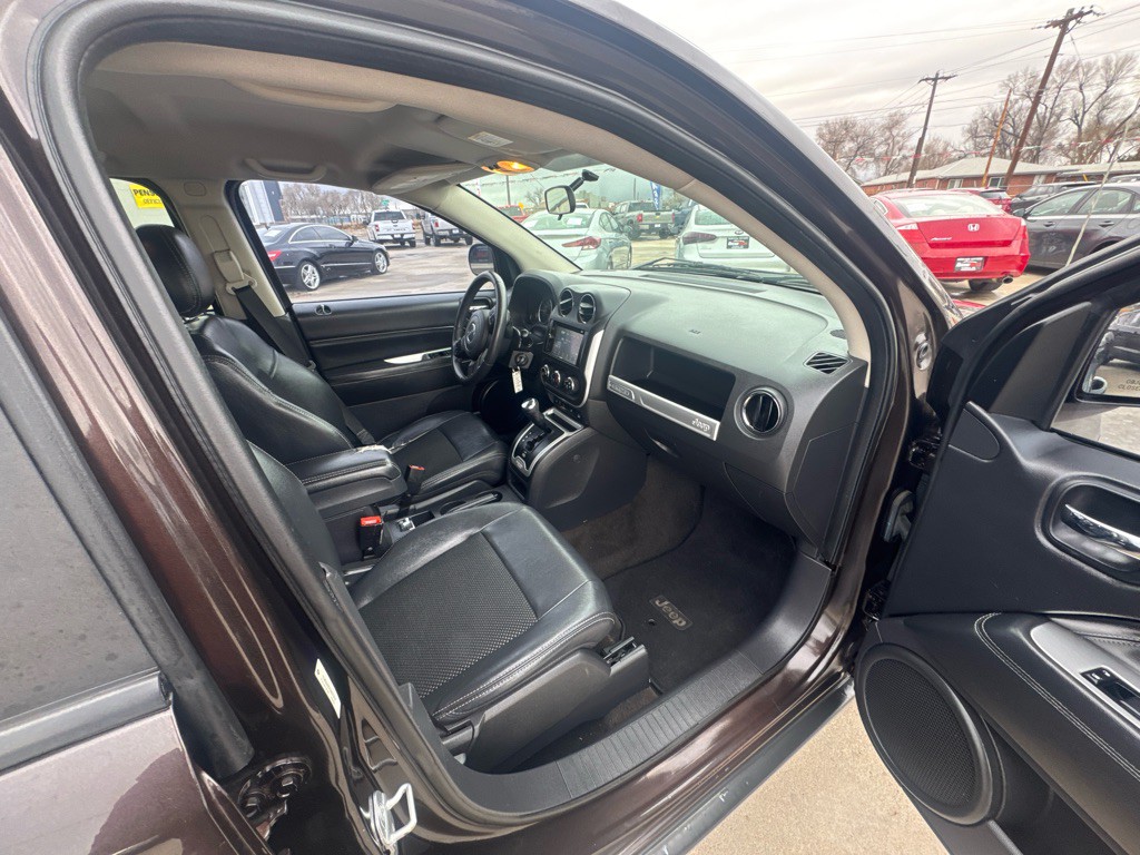 2014 Jeep Compass Image 15