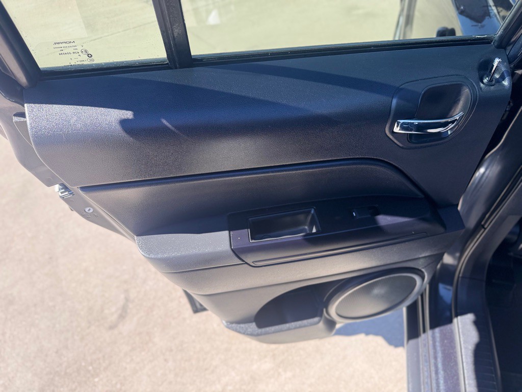 2014 Jeep Patriot Image 11