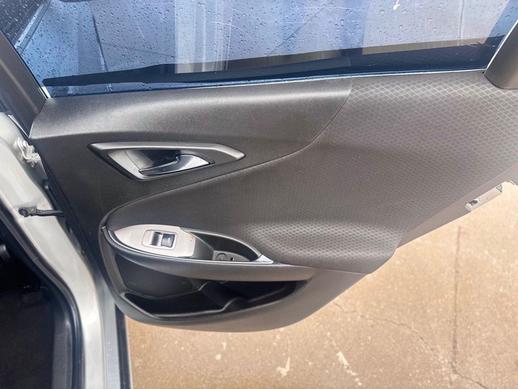 2018 Chevrolet Malibu Image 13