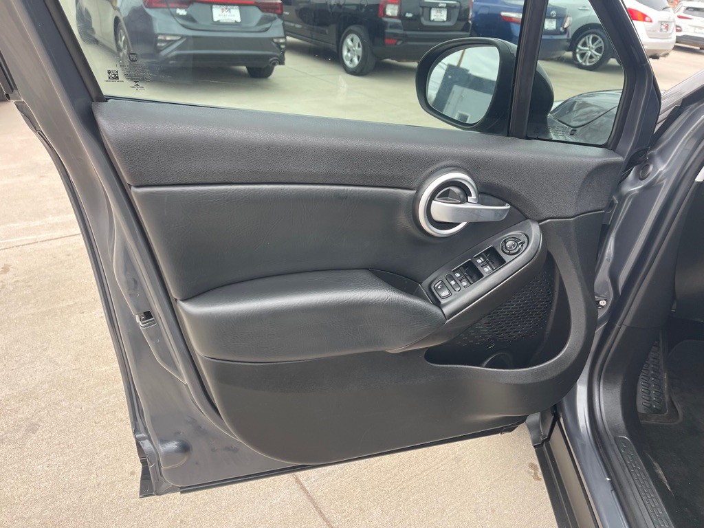 2018 FIAT 500 Image 10