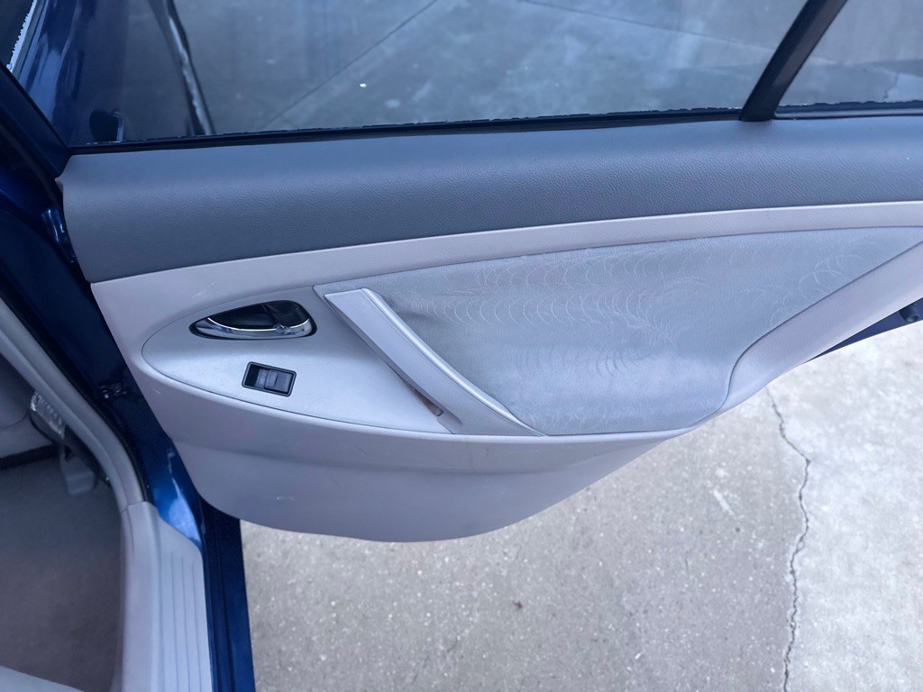 2009 Toyota Camry Image 11